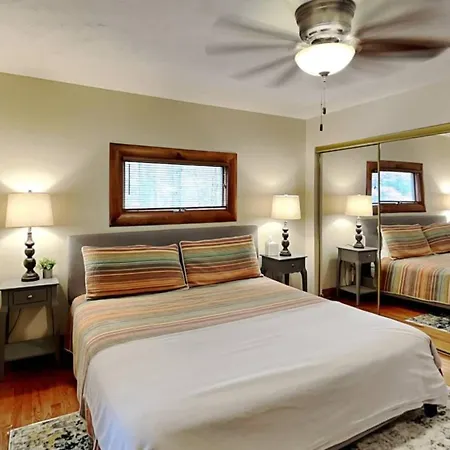 Cozy Berev سان تروبيه